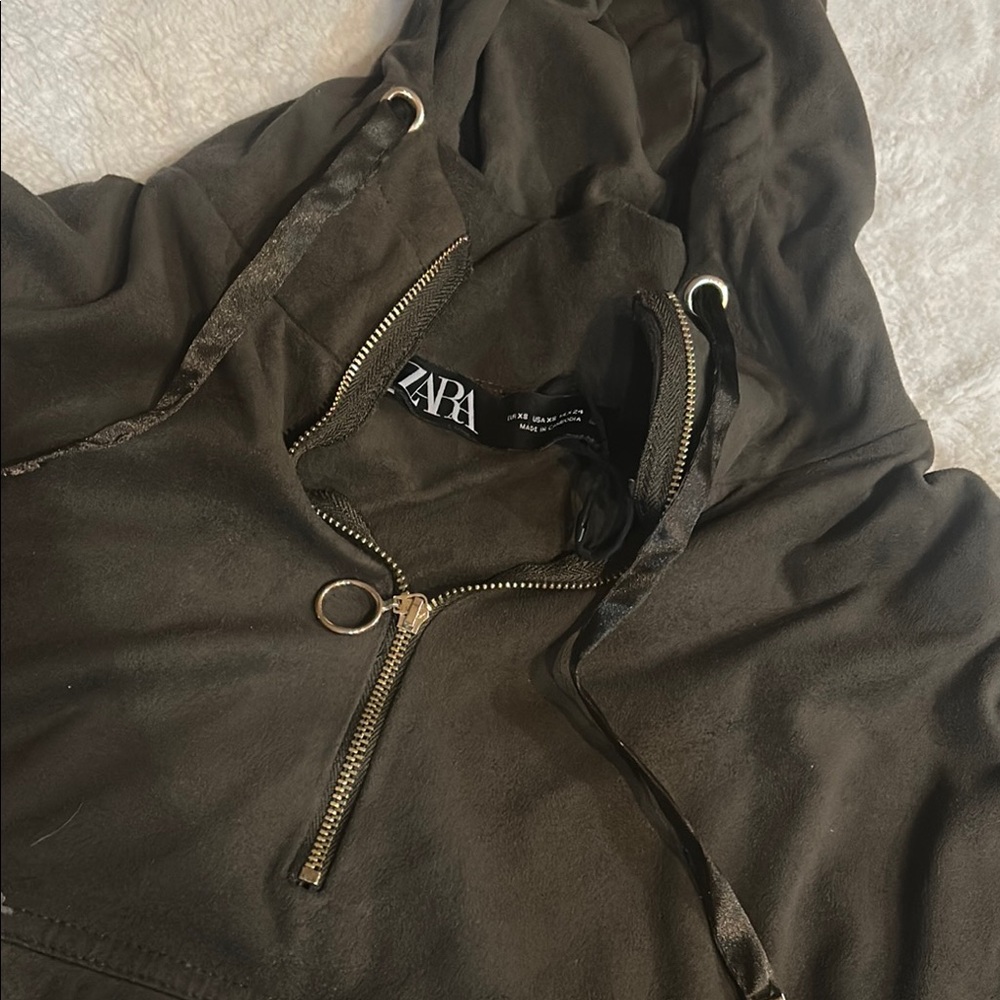 Zara Dark green suede pullover with Hood and Drawstrings